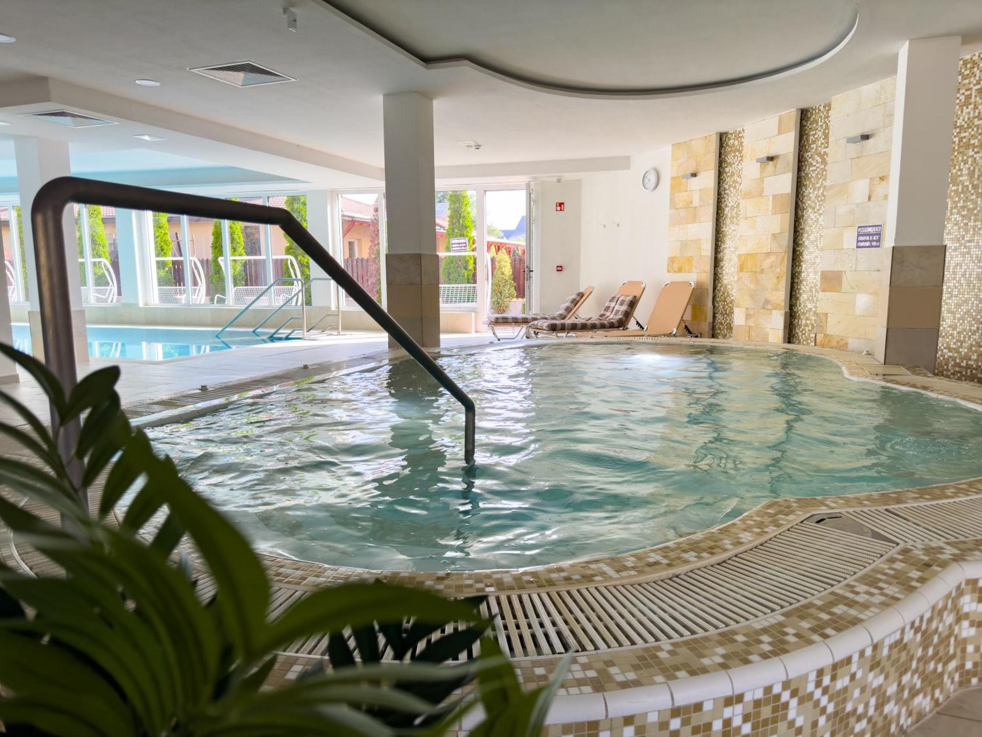 Hotel Aurora Miskolc Eksteriør bilde