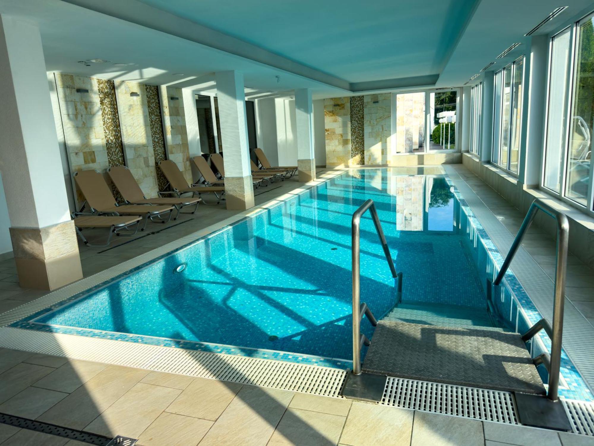 Hotel Aurora Miskolc Eksteriør bilde