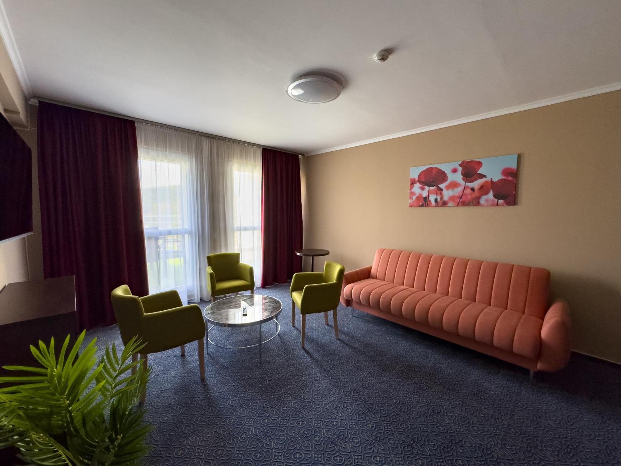 Hotel Aurora Miskolc Eksteriør bilde